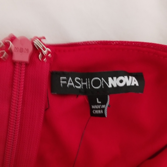 Size L Fashion Nova Red Ruched Spaghetti Strap Dress V Neck Hidden Back Zipper - Picture 5 of 9